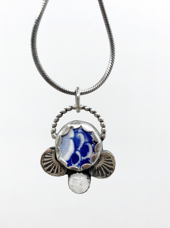 Silberne Halskette mit Delfter Blau-Anhänger – Schmuck von Enkhuizen
