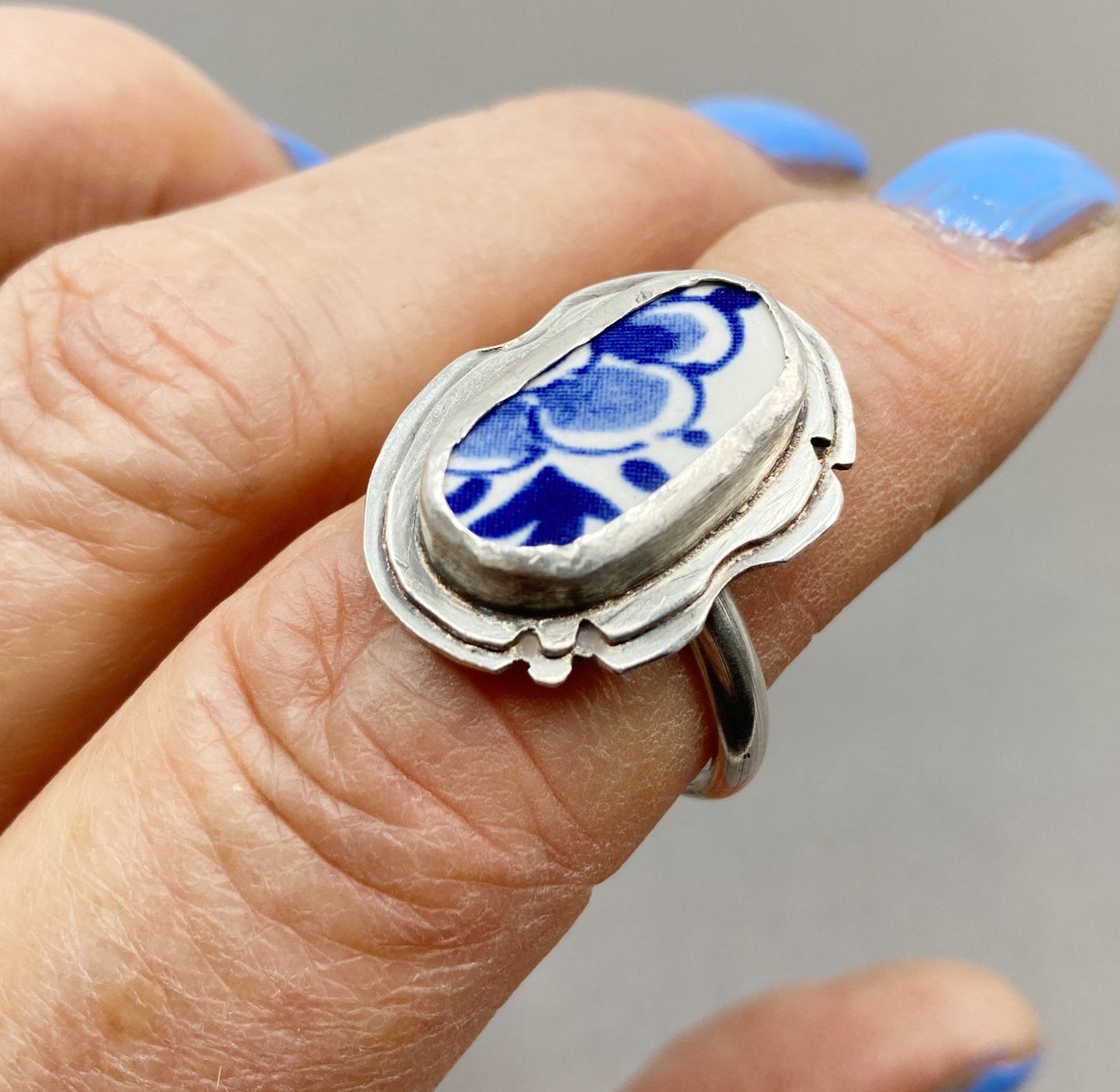 Delfter Blau-Silberring – handgefertigt aus Delfter Blau-Keramik