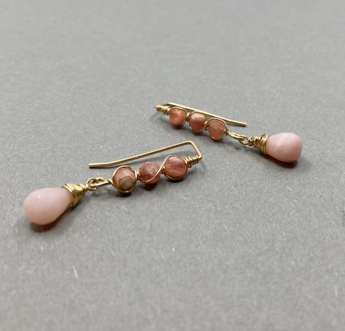 14K Goldfilled oorbellen met Rhodocrosiet en roze Opaal, handgemaakte oorbellen