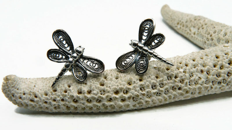 Silberne Libellen-Ohrringe in Filigran, Ohrringe in dunklem Silber