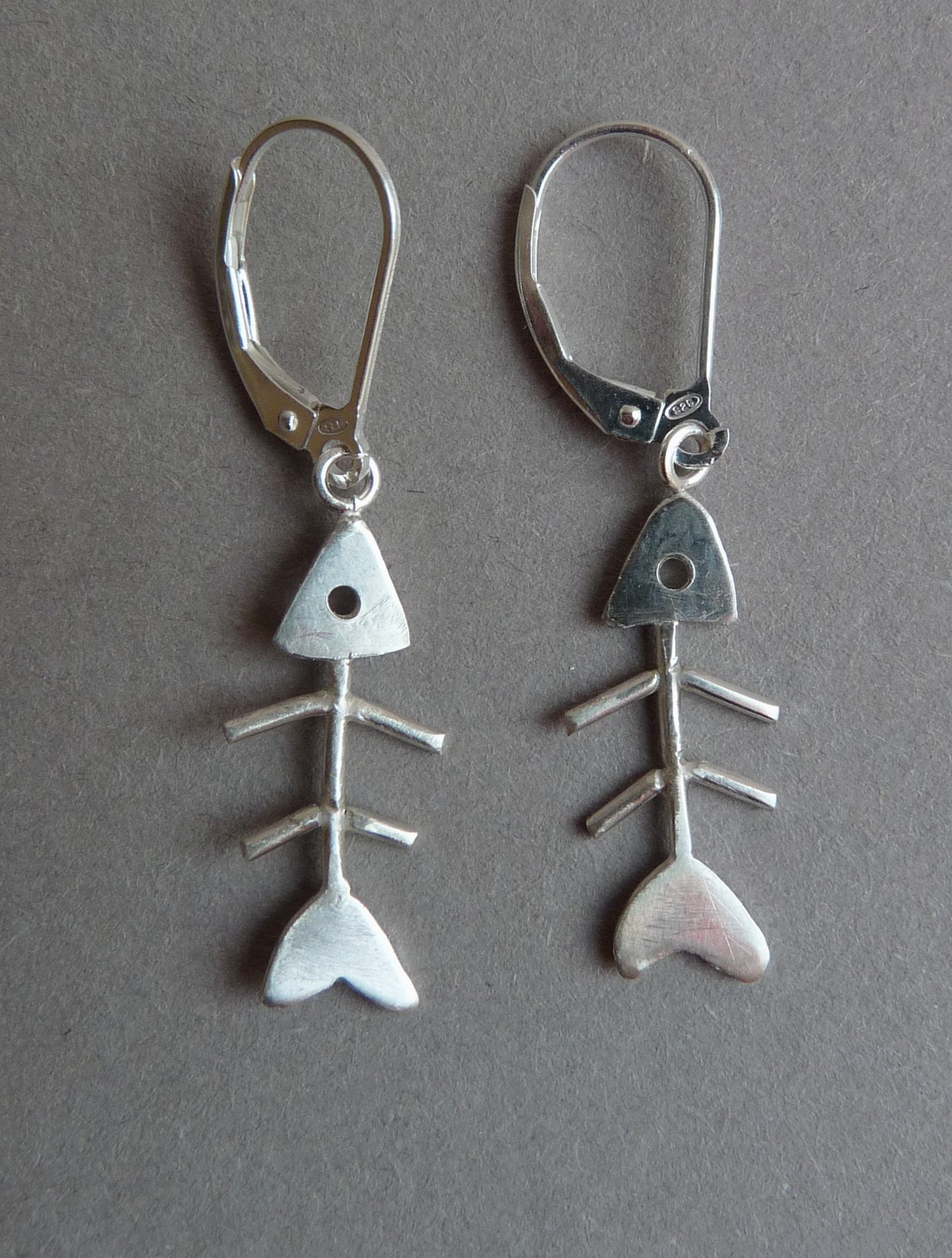 Zilveren visgraat oorbellen - Zuiver op de graat