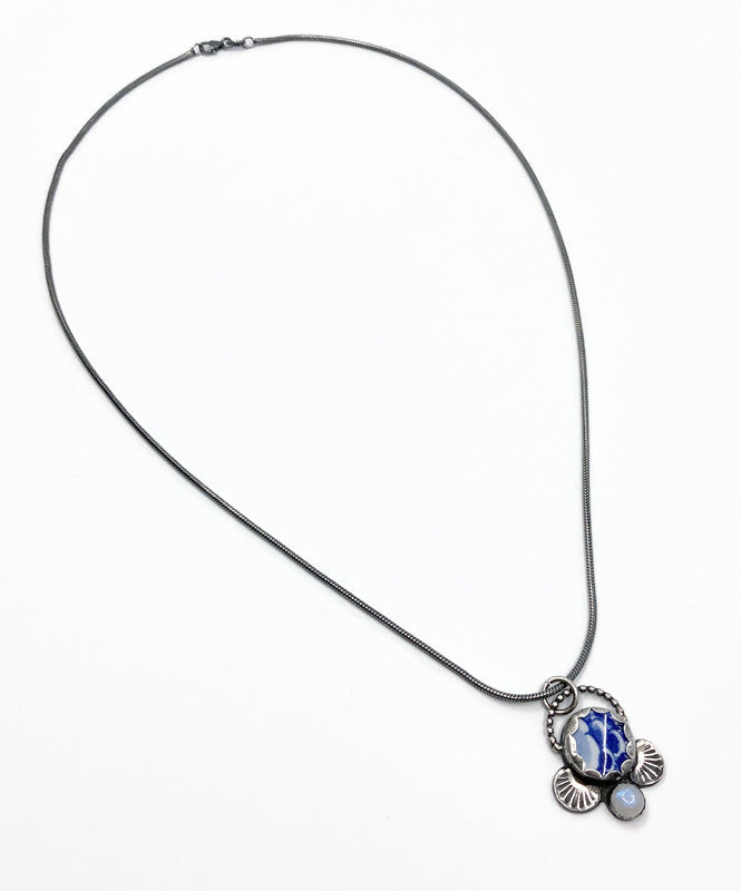 Silberne Halskette mit Delfter Blau-Anhänger – Schmuck von Enkhuizen