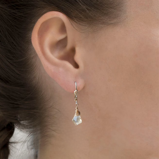 Ohrringe aus 14-karätigem Gold mit Citrin-Tropfen