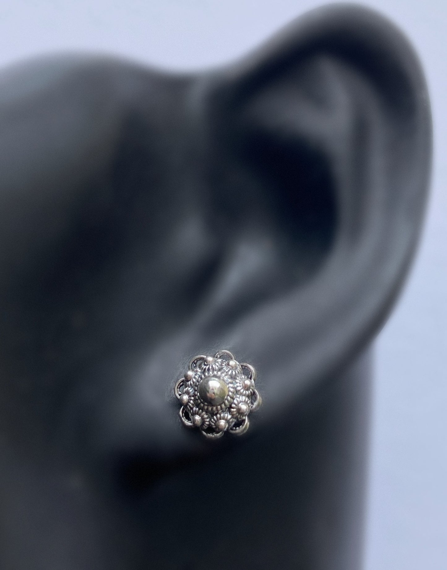 Silver Zeeland knot earrings