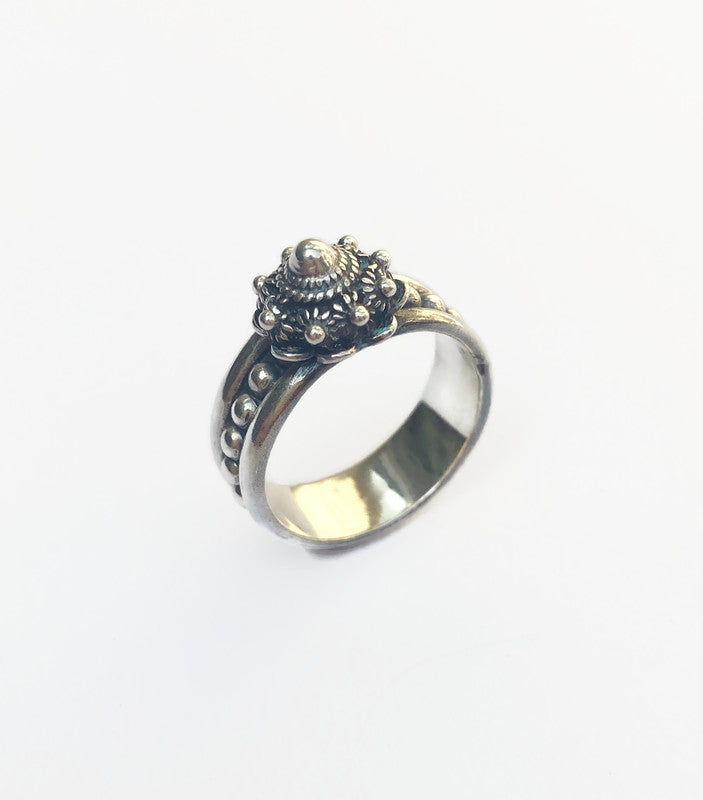 Sterling zilveren ring met Zeeuwse knoop