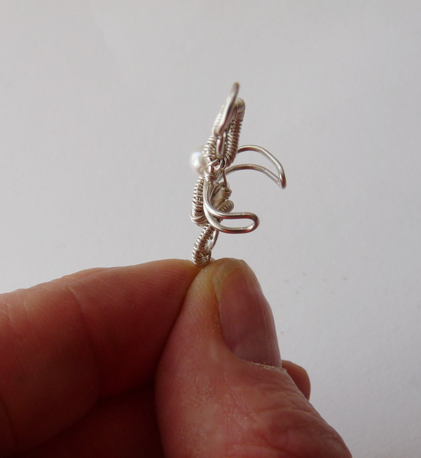 Zilveren ear cuff voor de bruid – elegant zonder gaatjes