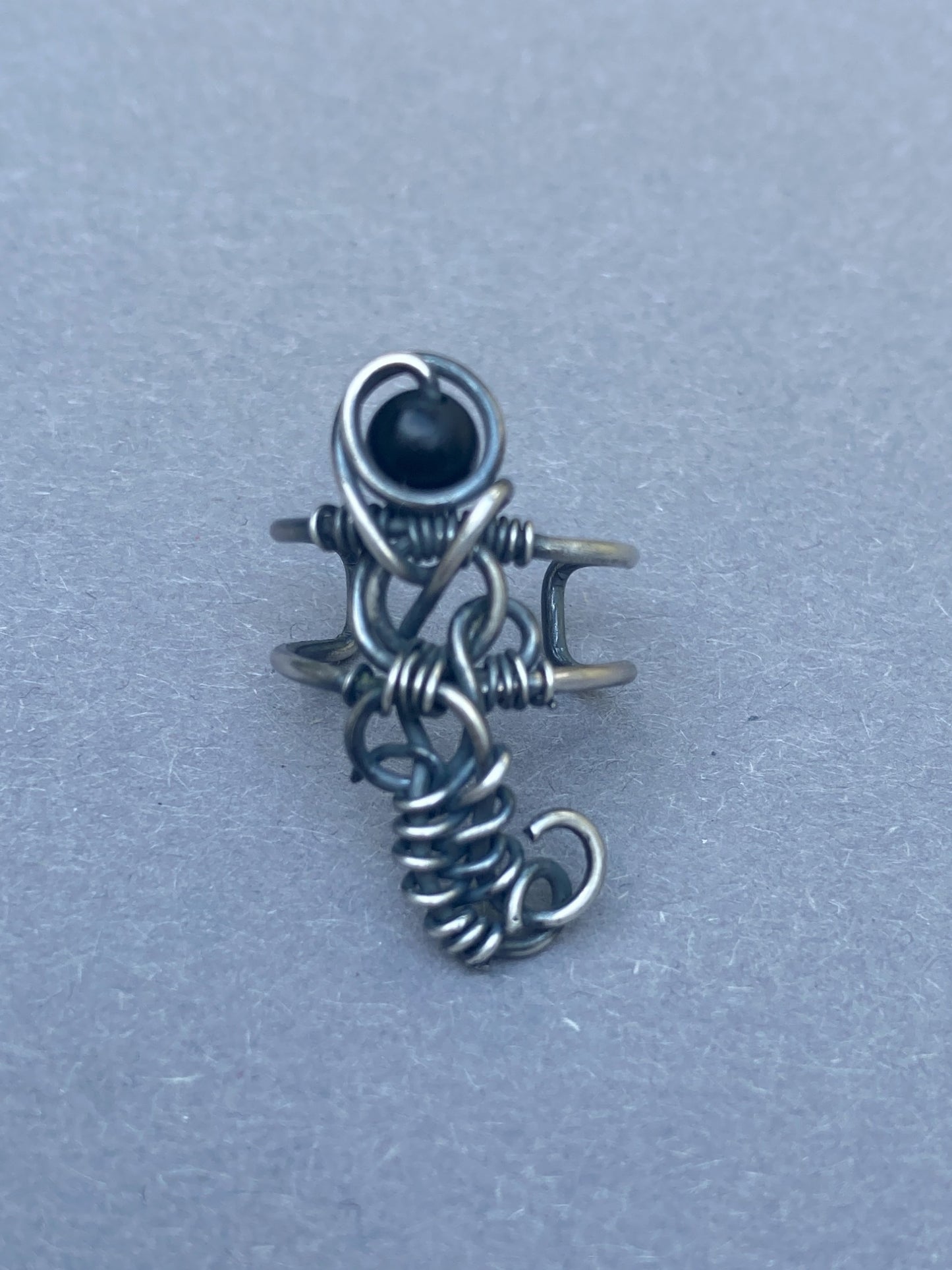 Silberner Herren-Ohrstecker mit Onyx