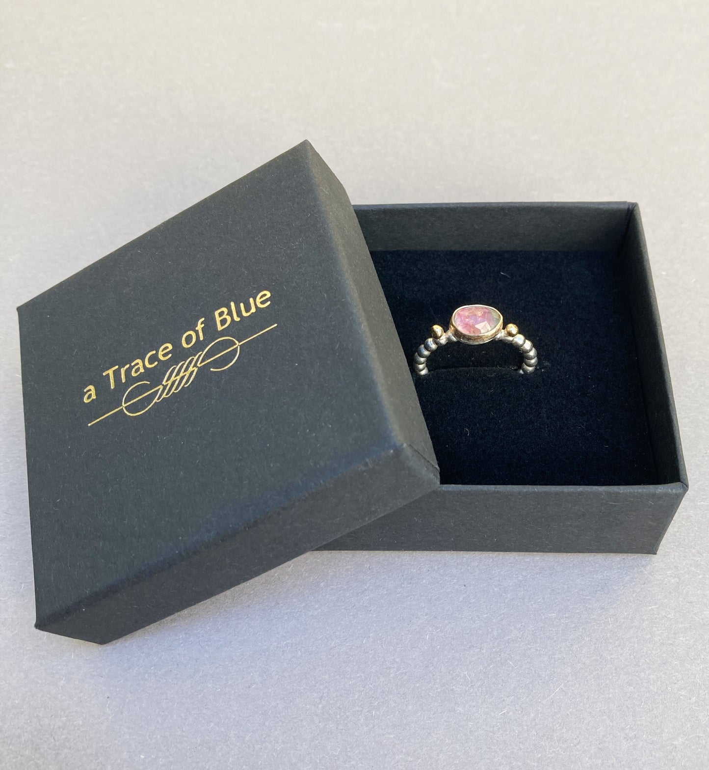 Schiebering Silber und Gold mit Erdbeerquarz-Turmalin