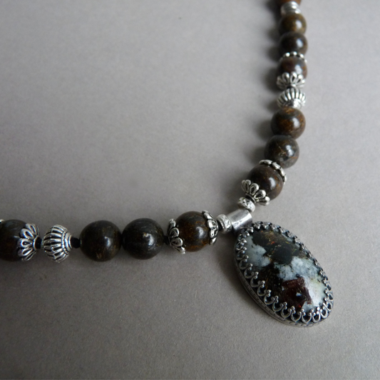 Necklace for men – men's necklace with natural stone