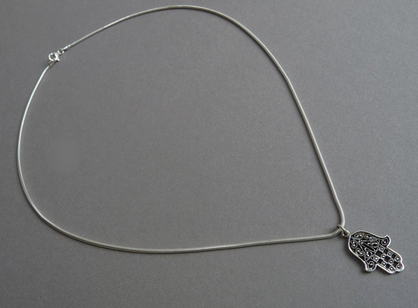 Zilveren heren ketting met Hamsa hanger