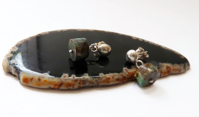 heren oorbellen met turquoise zijkant