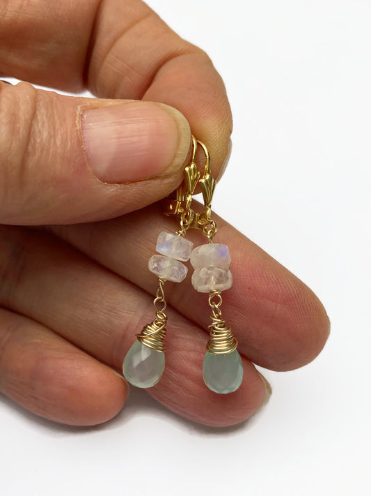 14K Goldfilled Ohrhänger mit Mondstein und blauem Calcedon