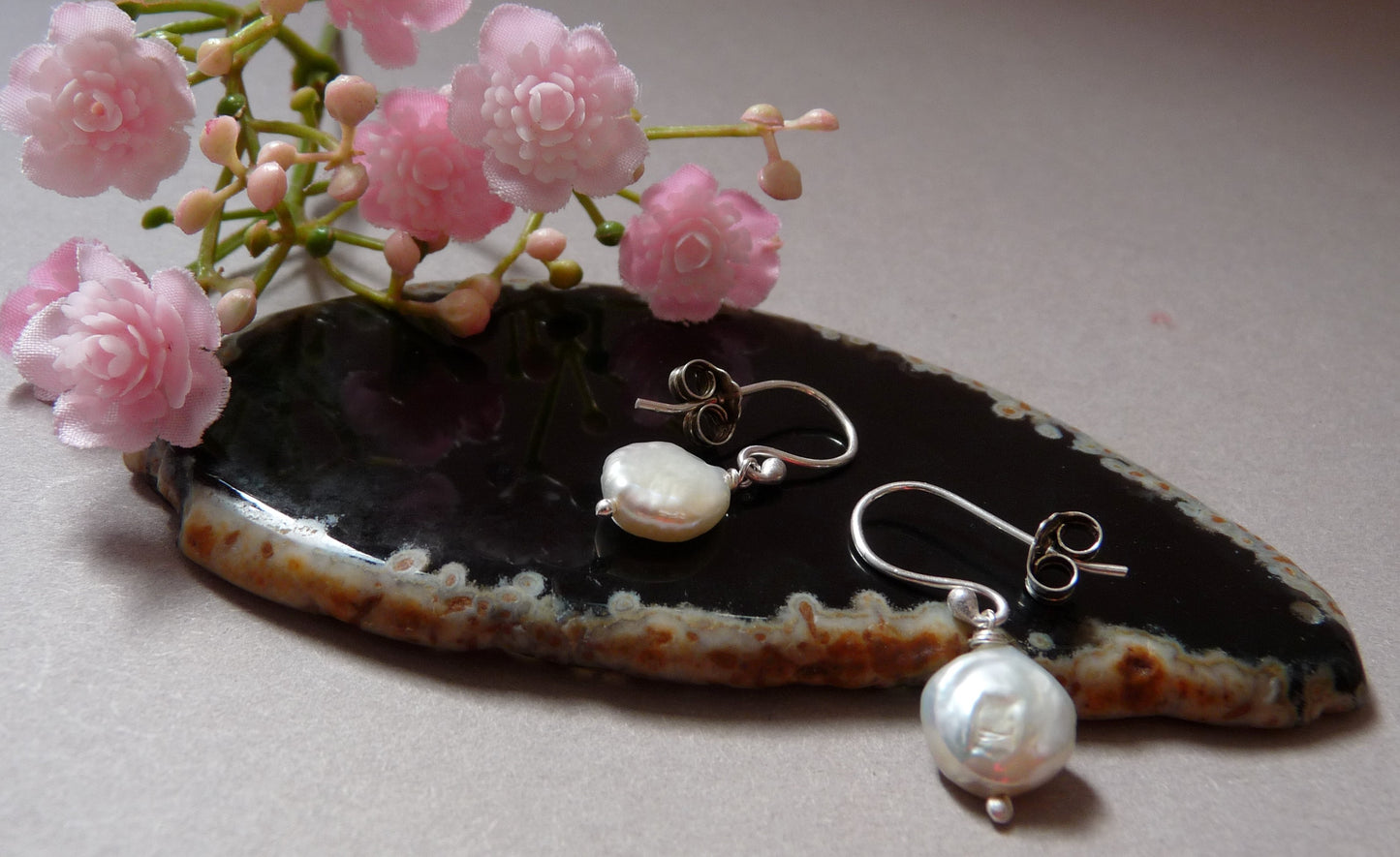 Silver earrings with coin pearls – elegant for any occasion