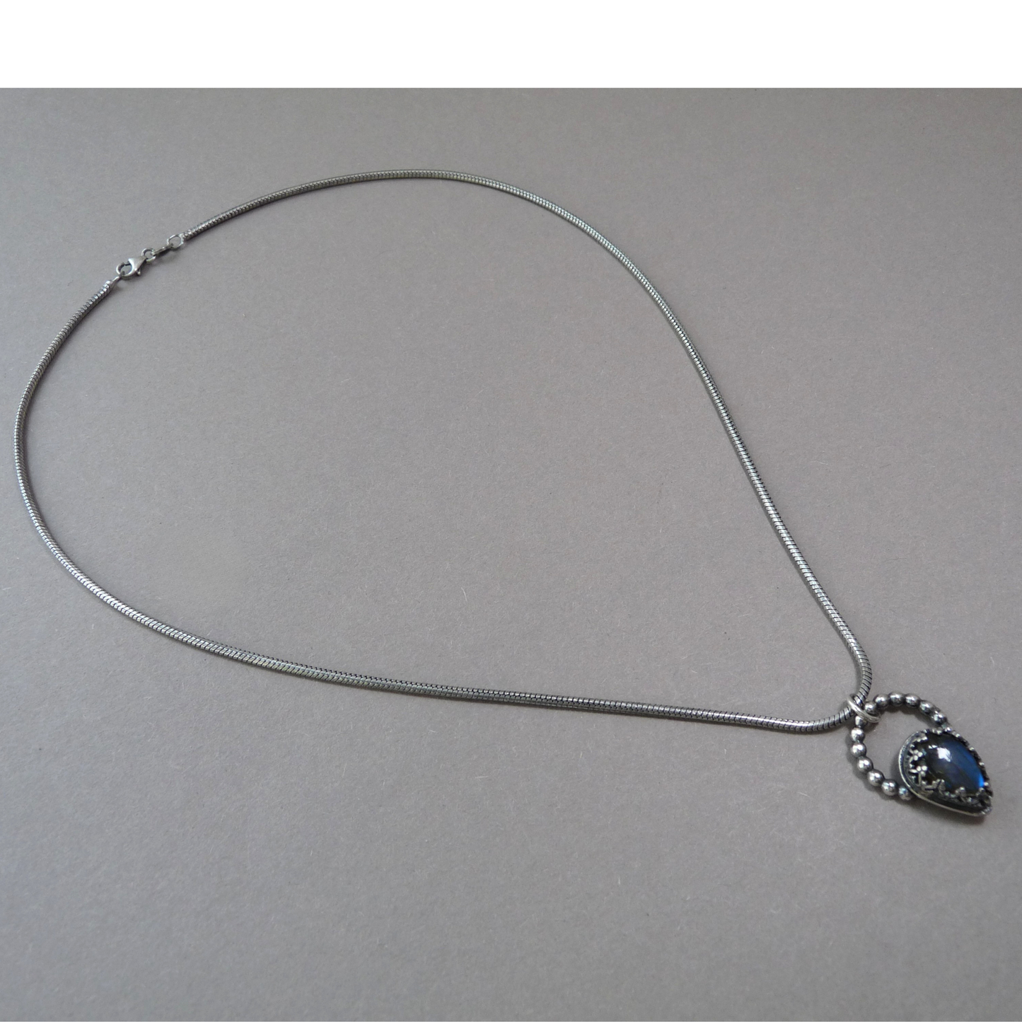 unieke-zilveren-ketting-handgemaakt
