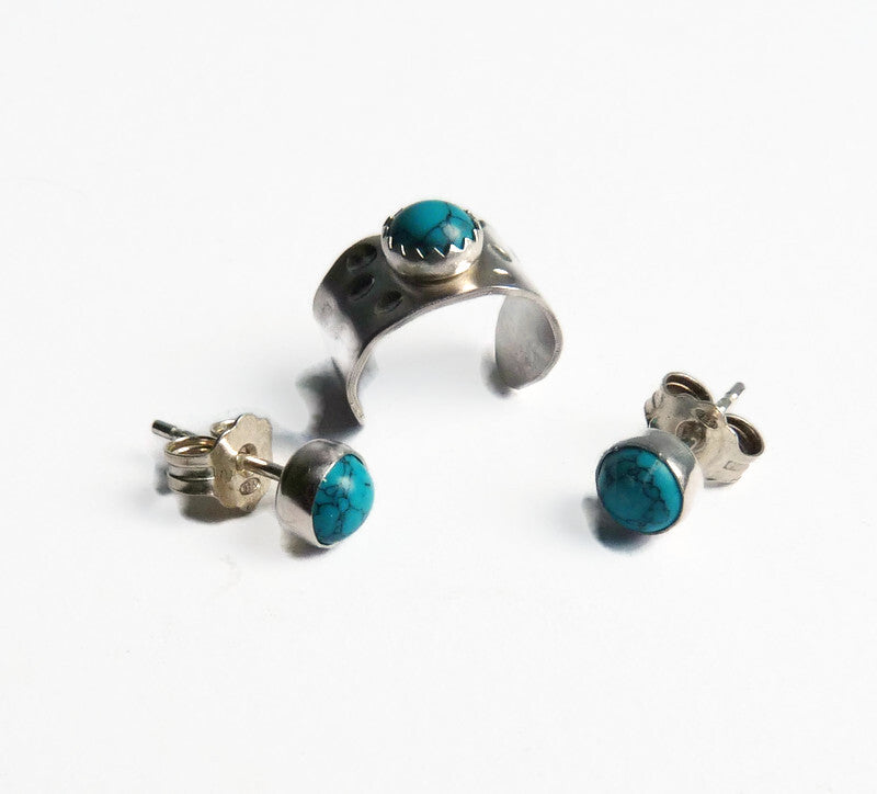 Silver men's ear cuff with Turquoise