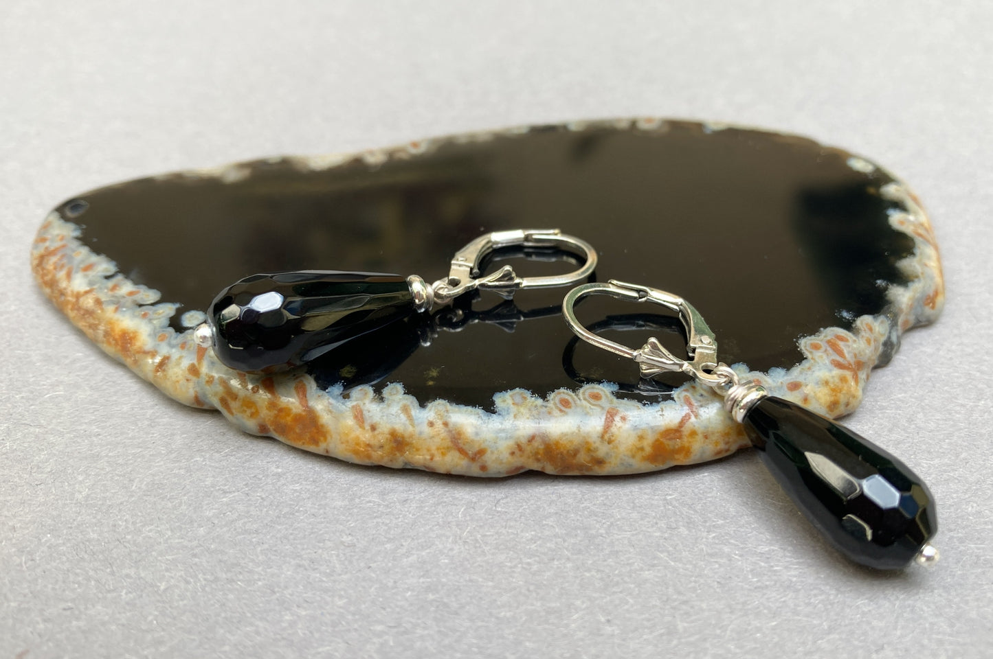 Zwarte Onyx Druppel Oorbellen met Sterling Zilveren klaphaakjes