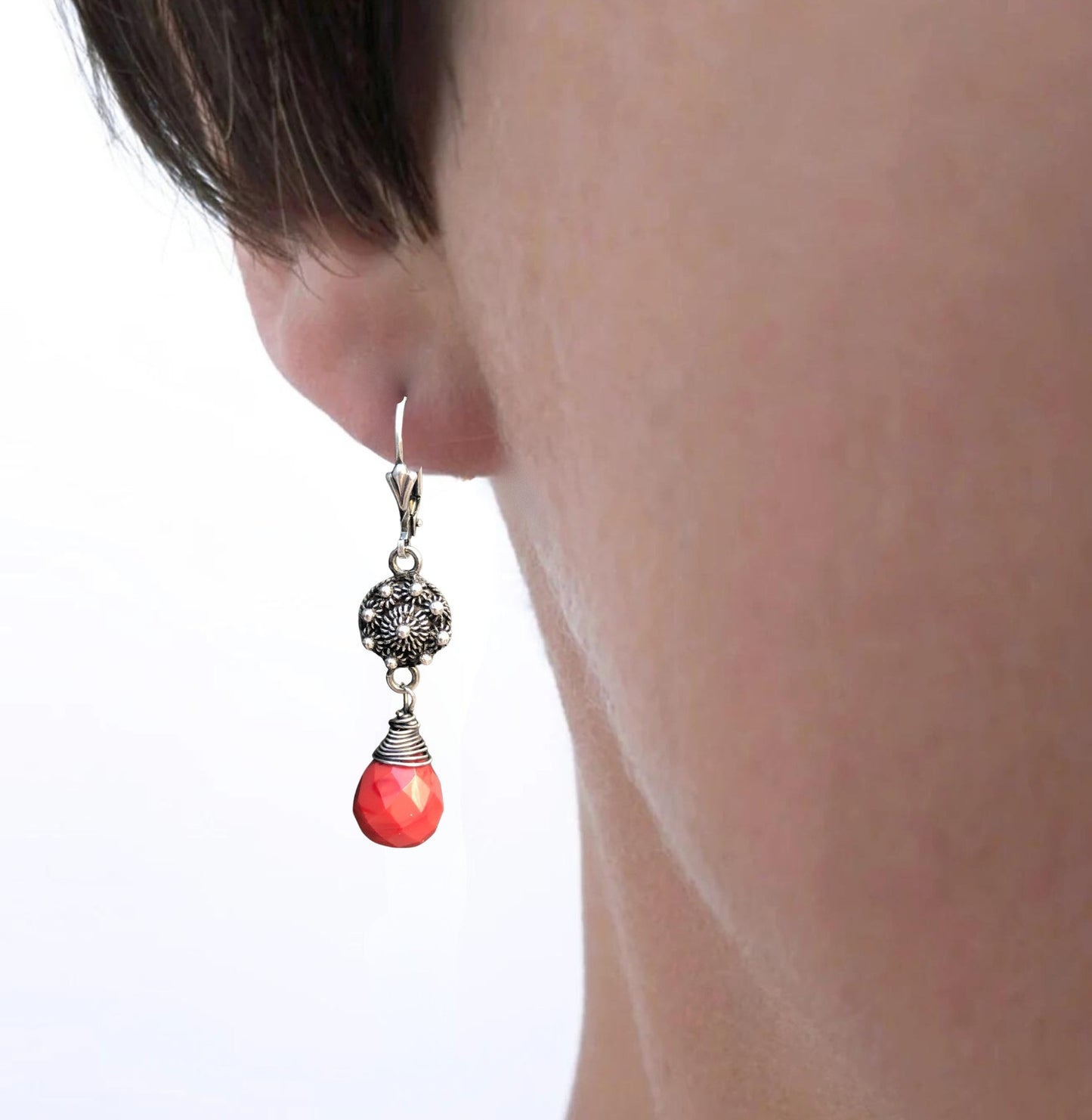 Zeeland Button Earrings with Cornelian - jewelry from Enkhuizen