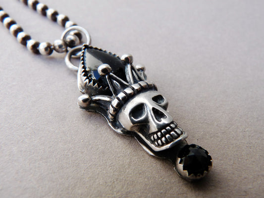 Onyx men's necklace with skull