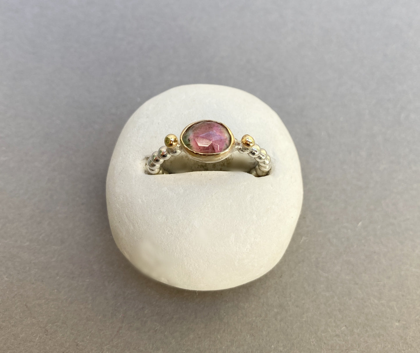 Sliding ring silver and gold with Strawberry Quartz Tourmaline