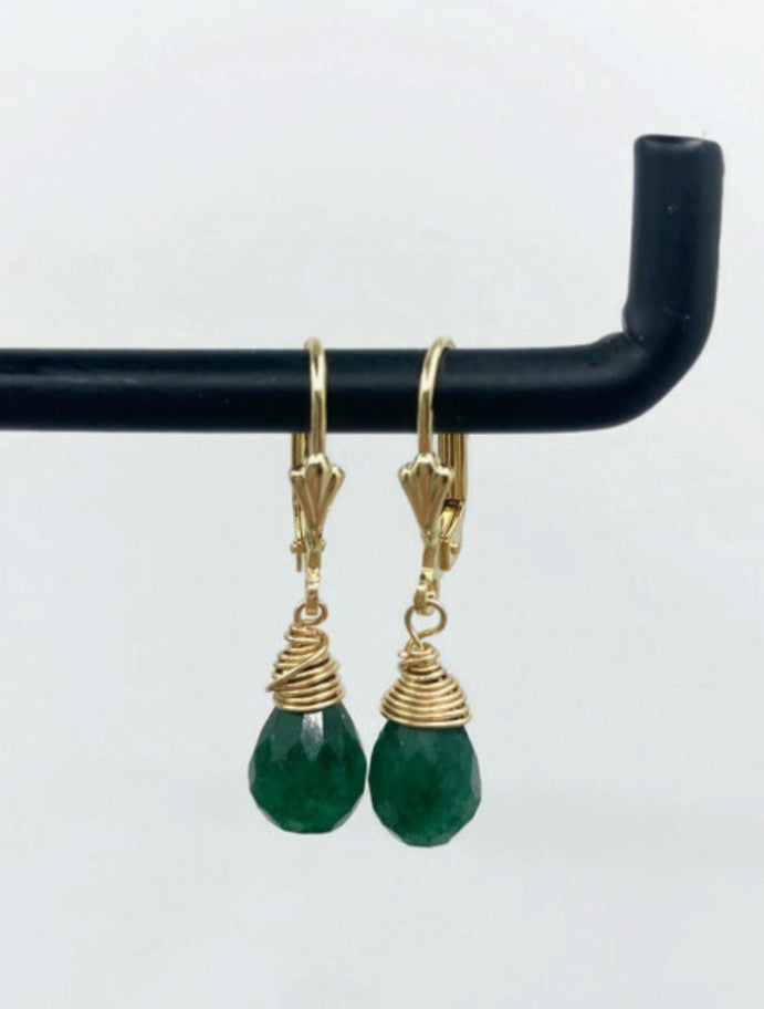 Groene Jade druppel oorbellen in 14K Goldfill