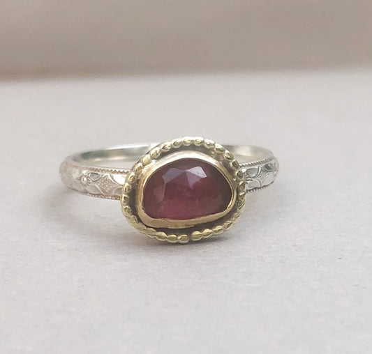 Stapelring aus Silber und Gold mit rosa Turmalin