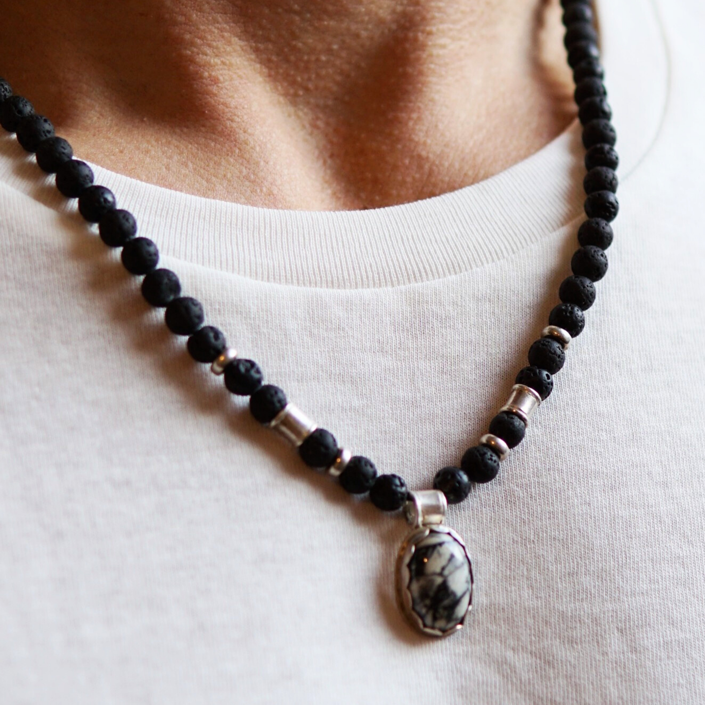 Heren Halsketting met Lavakralen en Porselein Jaspis hanger