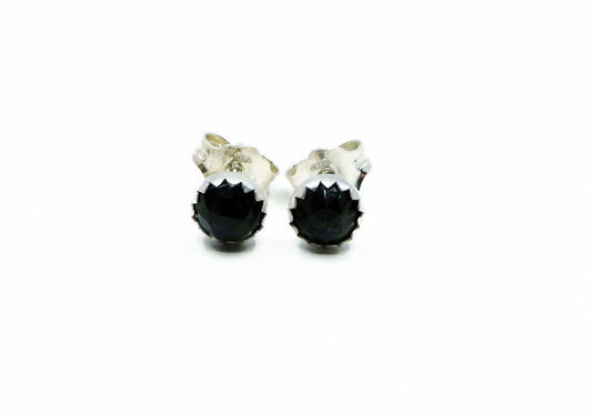 Silver Stud Earrings with Black Spinel – Style from West Friesland