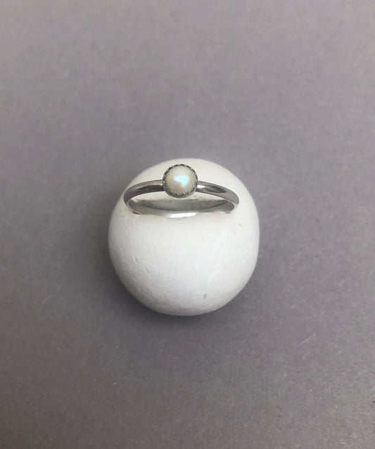 Sterling Silver Sliding Ring with Freshwater Pearl 