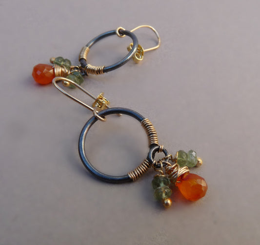 14k Goldfilled Earrings with Peridot and Carnelian: Jewelry from Enkhuizen 