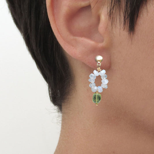 14k Gold-filled earrings with Moonstone and Peridot – Handmade in Enkhuizen 