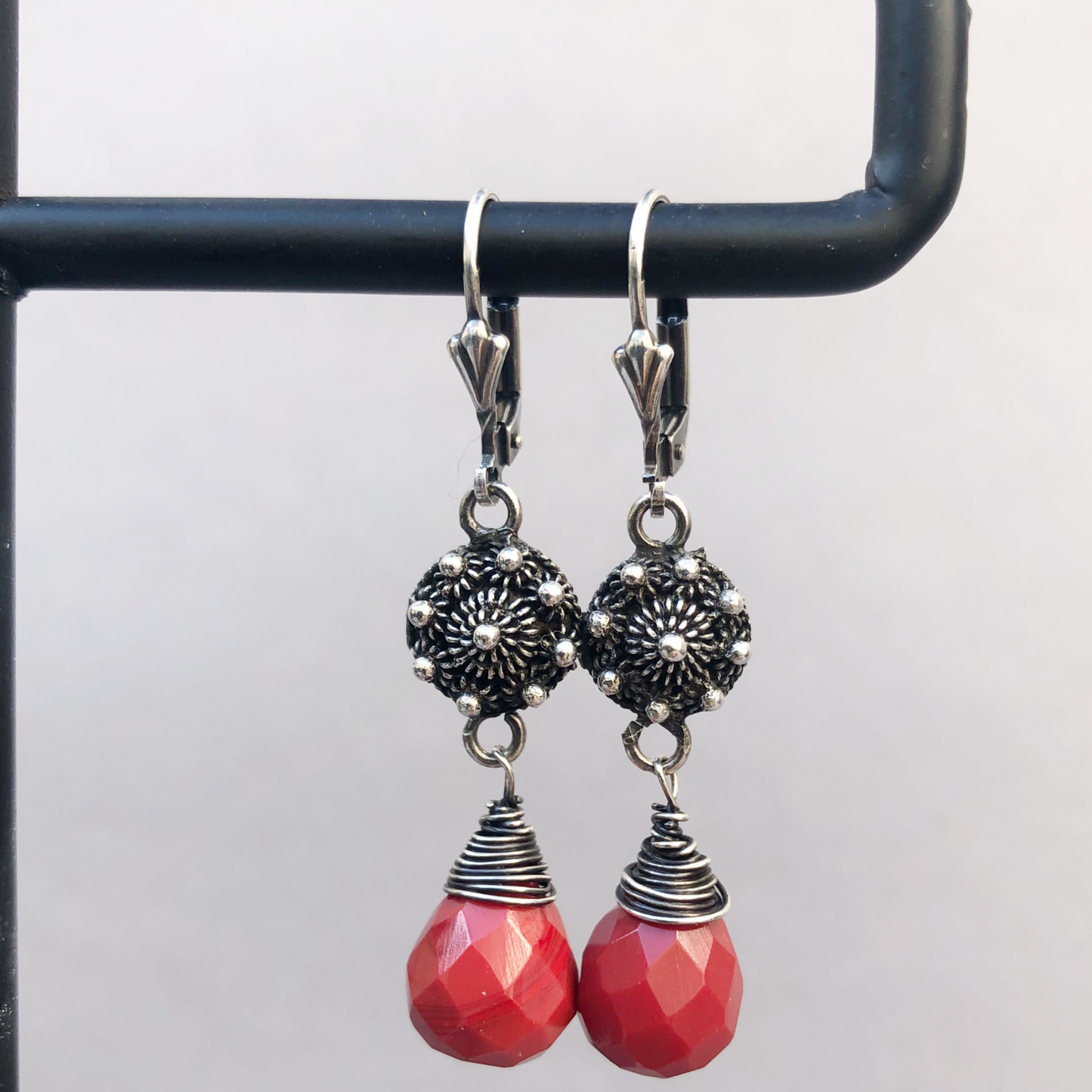 Zeeland Button Earrings with Cornelian - jewelry from Enkhuizen