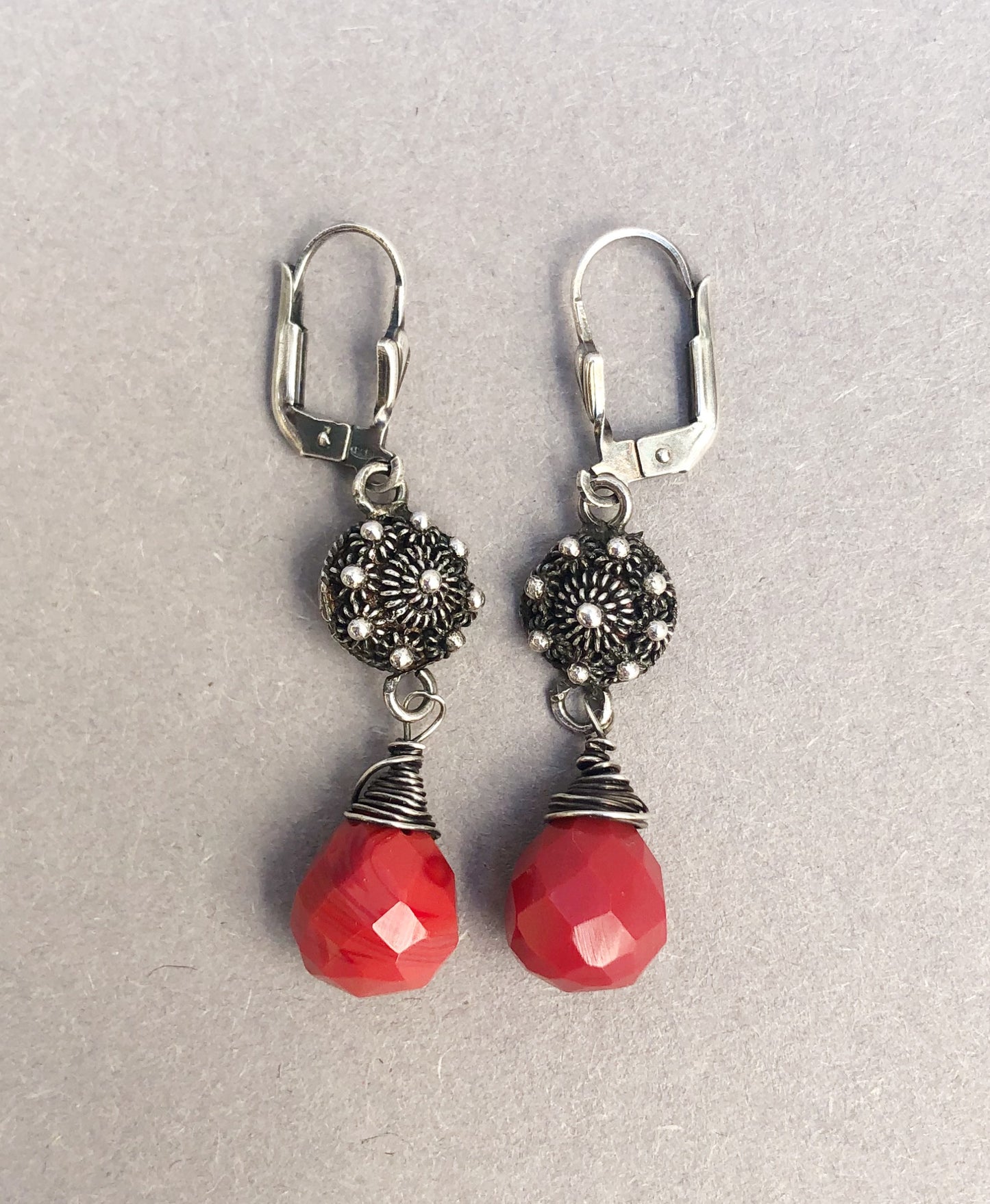 Zeeland Button Earrings with Cornelian - jewelry from Enkhuizen