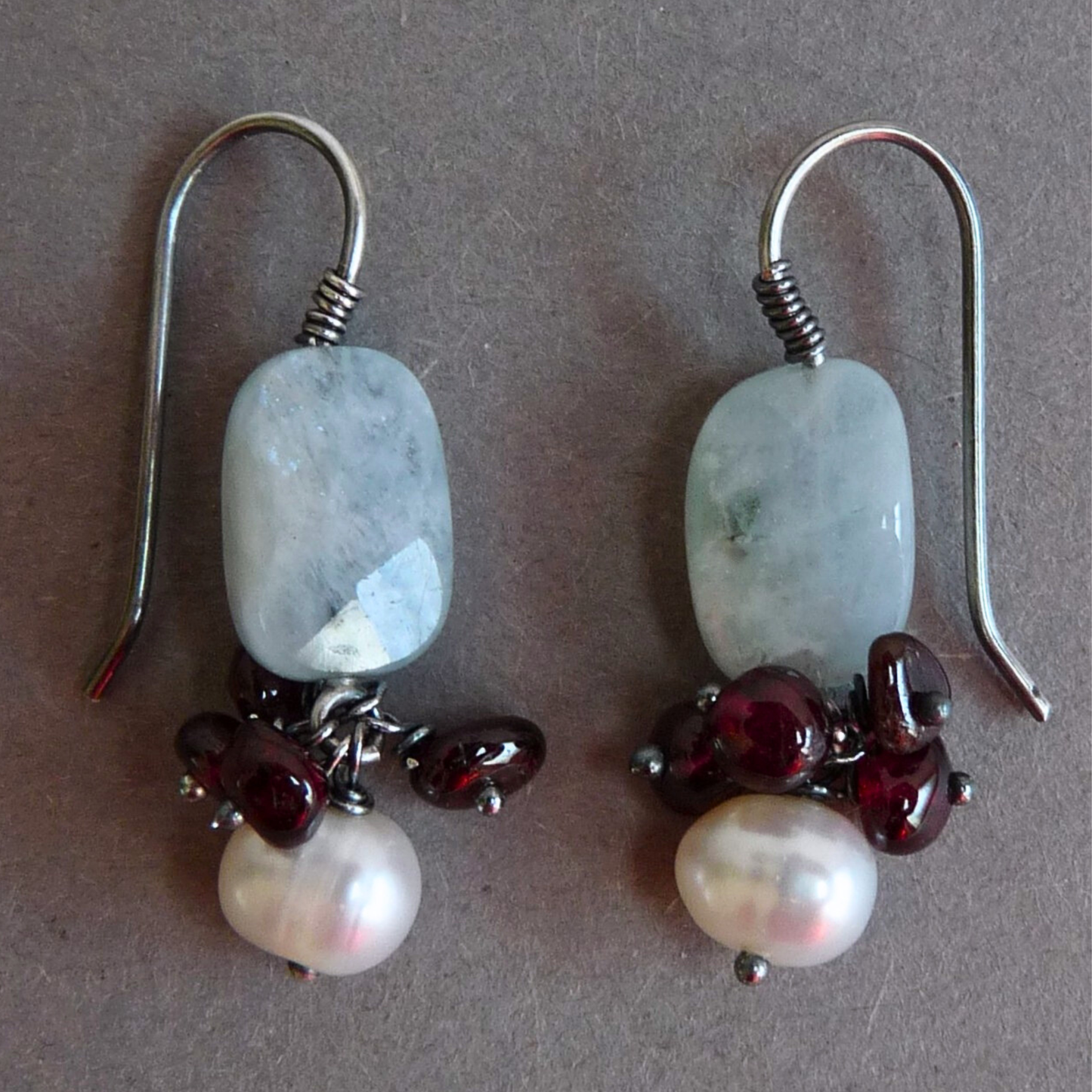 Bruidsoorbellen met Aquamarijn, Granaat en parel