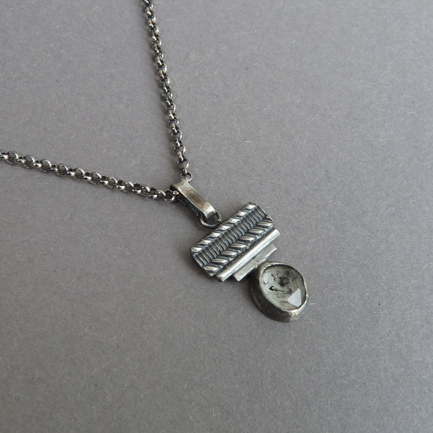 Stoere mannen ketting met edelsteen – Herkimer diamant hanger voor heren