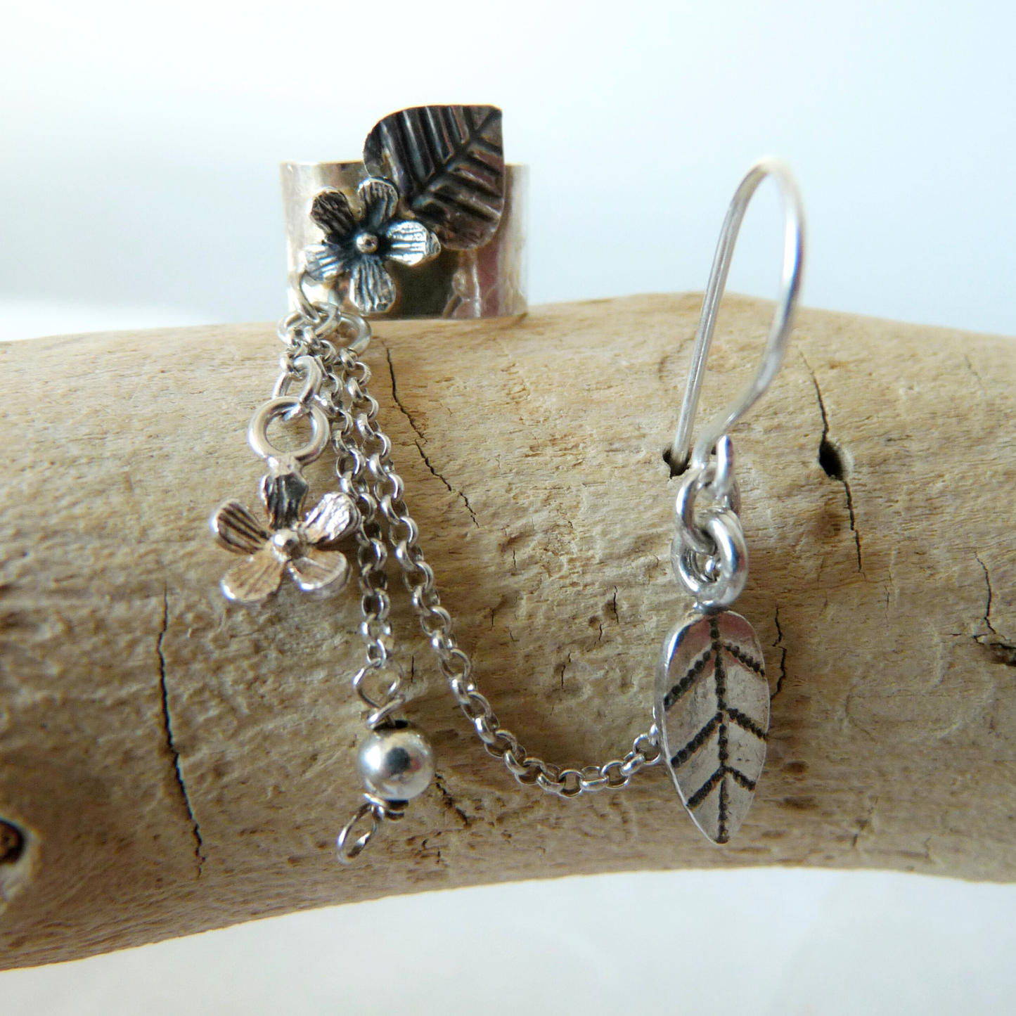 Silver ear cuff with chain and earring 