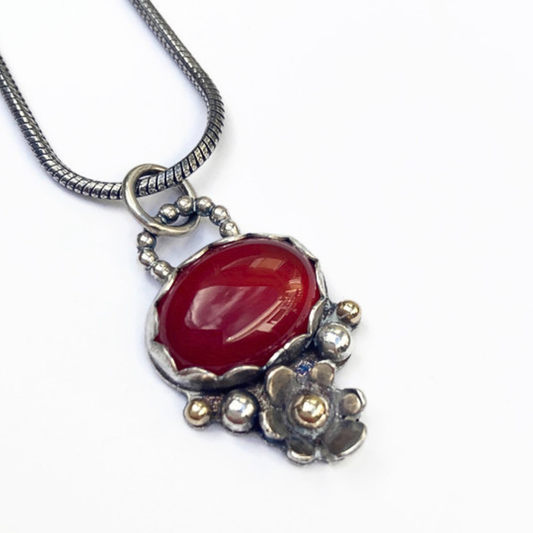 Gold and silver pendant necklace with Carnelian