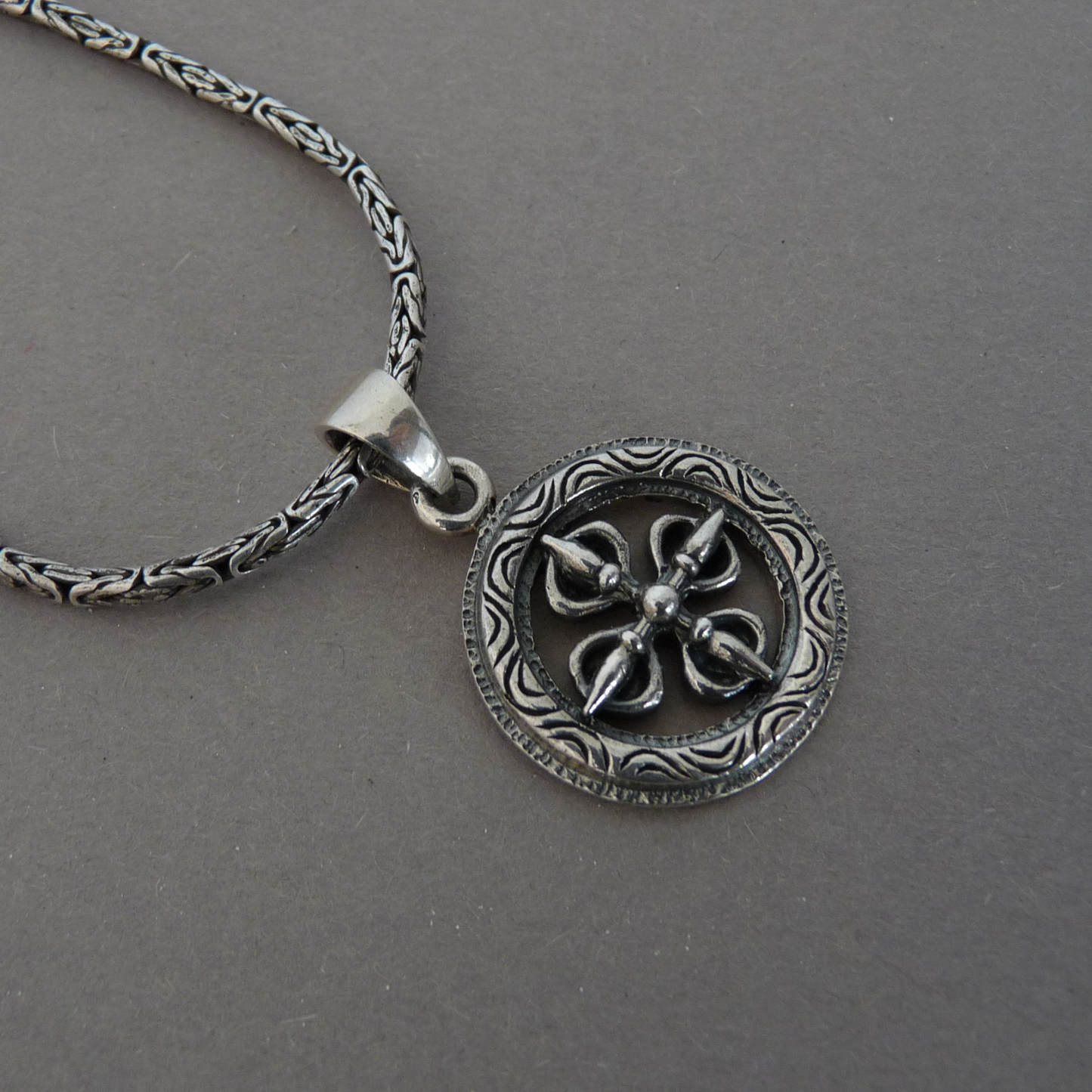 Heren ketting met hanger – zilveren koningsketting Vier Windstreken