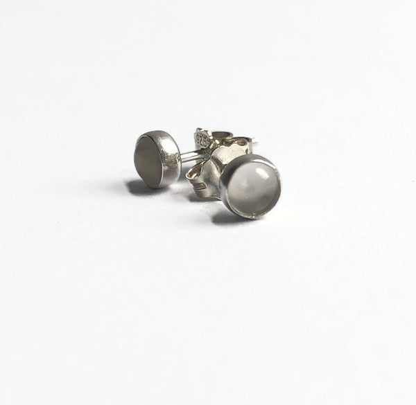 Heren oorbellen knopjes met Kwarts – heren oorbellen in zilver