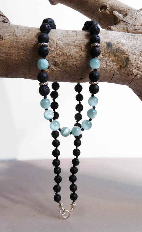 Stoere mannen ketting met Lavasteen kralen en zilveren details