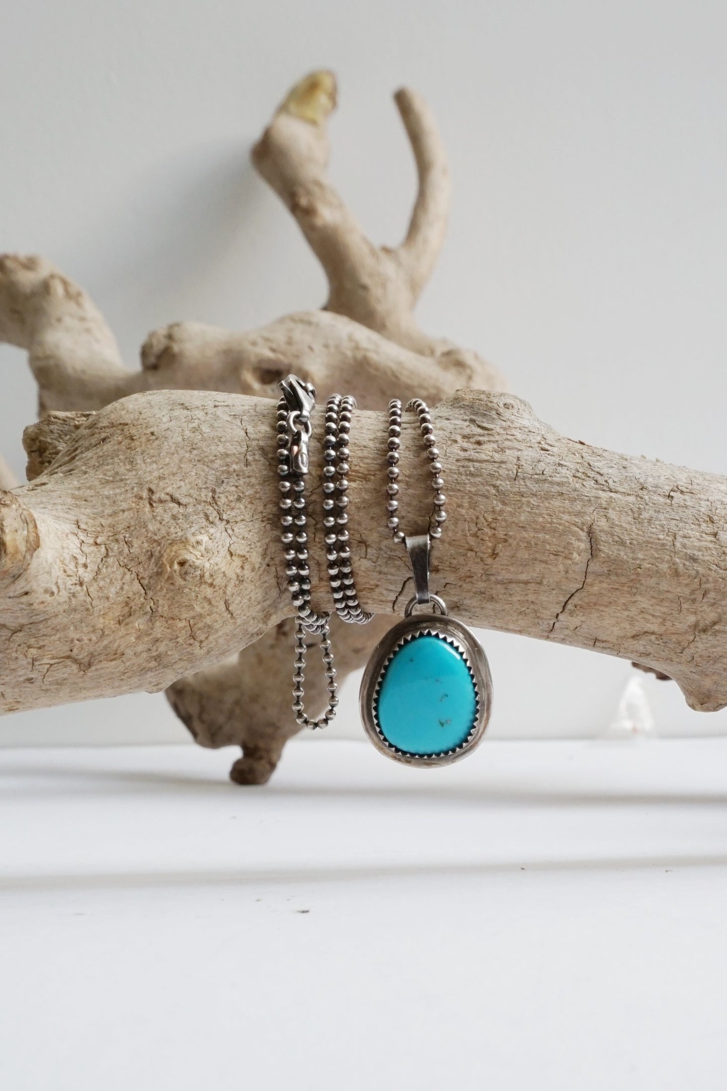 Heren ketting met hanger – Turkoois edelsteen – Handgemaakt in sterling zilver