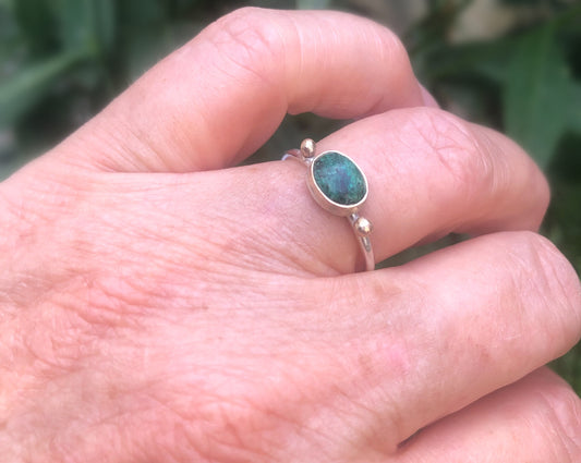 Stackable ring with Chrysoprase | Silver &amp; Gold