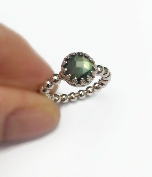 Silver Labradorite sliding ring 