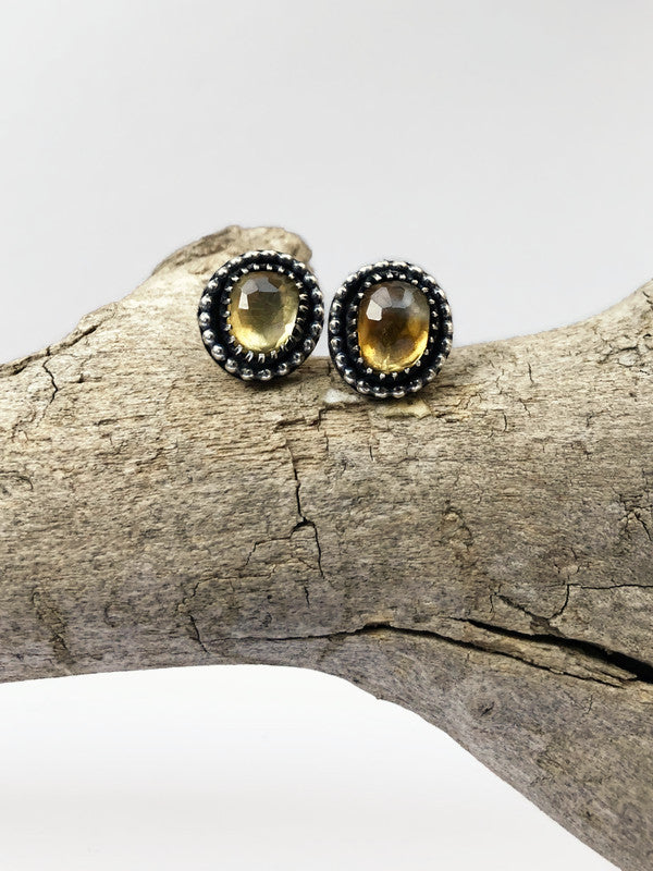 Vintage Citrien Oorstekers in Geoxideerd Zilver