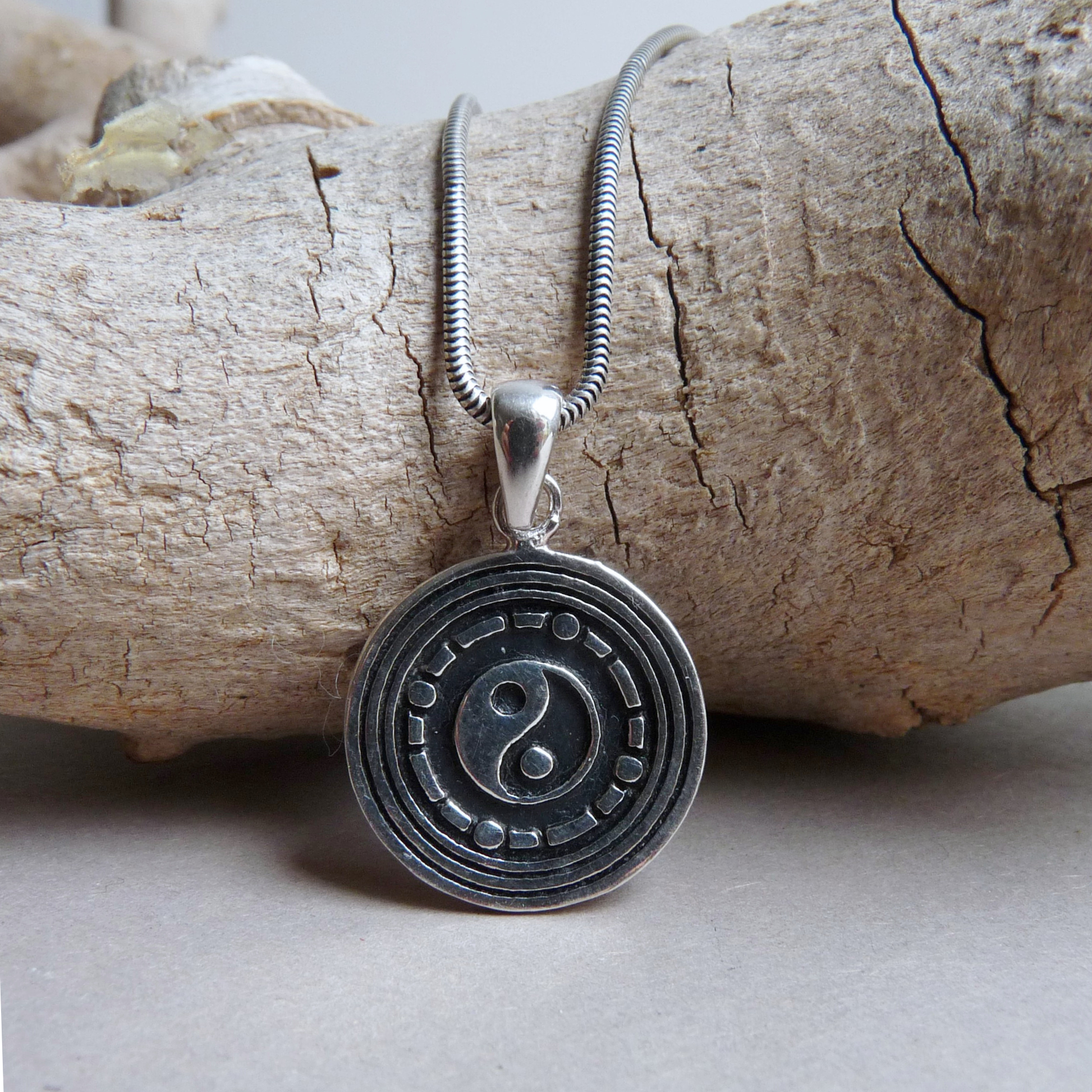 yin-yang-hanger-ketting