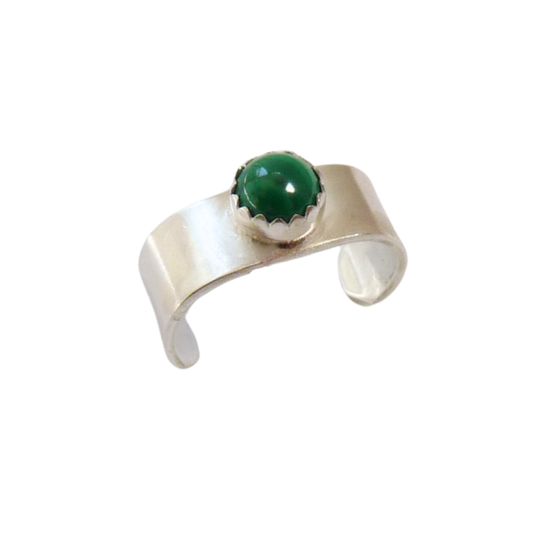 Silver men's ear cuff with Malachite – no piercing
