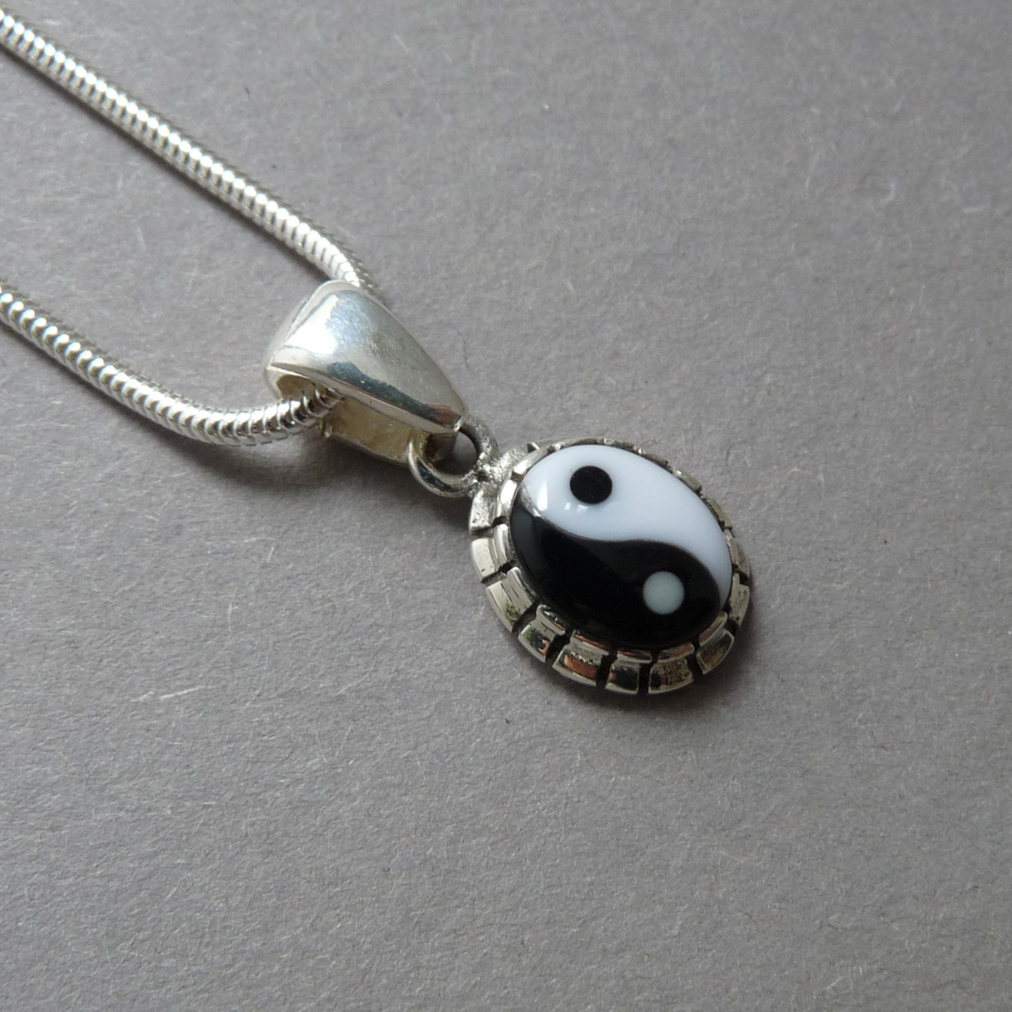 Zilveren heren ketting met Yin-Yang hanger
