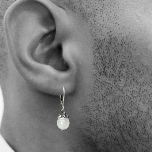 Zilveren heren oorbellen met Maansteen, haakjes oorbellen voor mannen (per stuk)