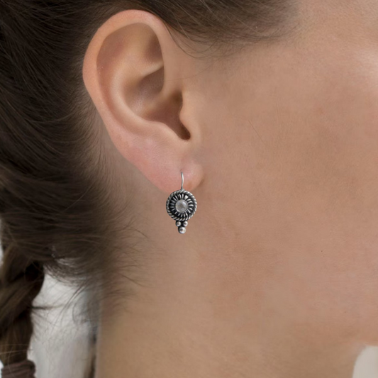 Gemstone earrings handmade – Labradorite earrings in silver